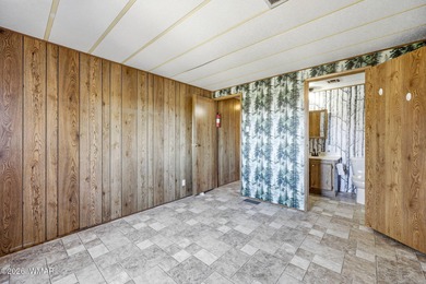 Tucked among the peaceful pines of Airpine, AZ, this remodeled