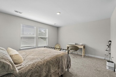 Excellent value for this immaculate home located in desirable - photo 31