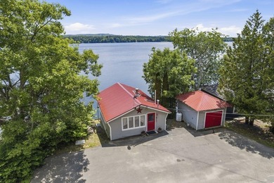 Swan Lake waterfront living doesn't get more immediate than this - photo 38