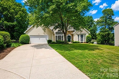 Welcome home to 122 Nantucket Court. This charming one-level - photo 1