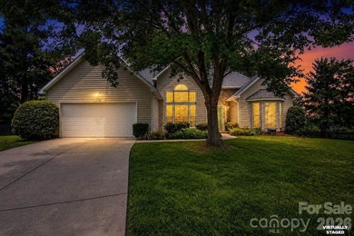 Welcome home to 122 Nantucket Court. This charming one-level - photo 4
