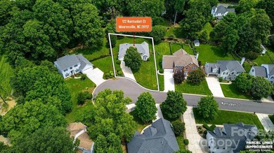 Welcome home to 122 Nantucket Court. This charming one-level - photo 5