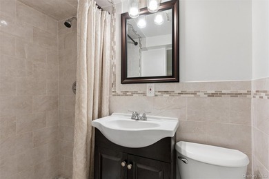 Welcome to this beautifully renovated 3-bedroom, 3-bath Colonial - photo 14