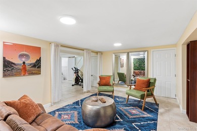 Welcome to this beautifully renovated 3-bedroom, 3-bath Colonial - photo 18