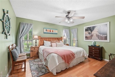 Tucked away along the shoreline of Lake Hamilton in a peaceful - photo 20