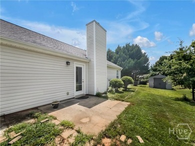 Offering the comfort of easy one-level living, this inviting - photo 25