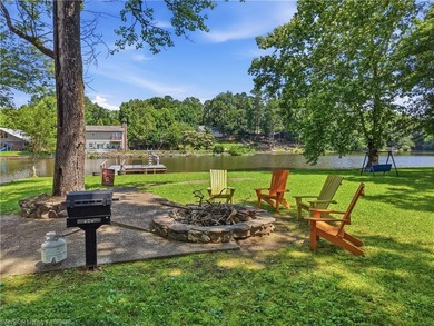 Tucked away along the shoreline of Lake Hamilton in a peaceful - photo 36