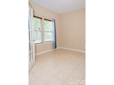 MOTIVATED SELLEERS! Welcome home to this beautifully maintained - photo 6