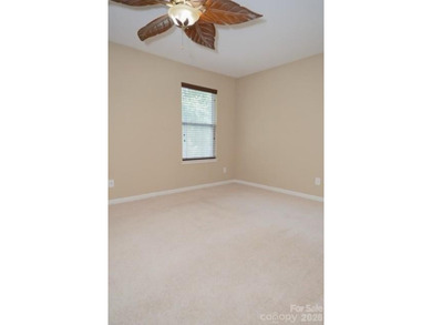 MOTIVATED SELLEERS! Welcome home to this beautifully maintained - photo 8