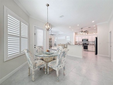 JUST REDUCED!!!This custom-built single-family residence - photo 14