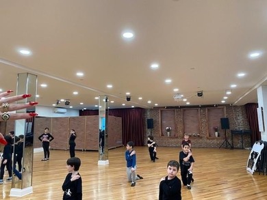 Business for sale in the heart of Midwood. Dance studio - salon - photo 2