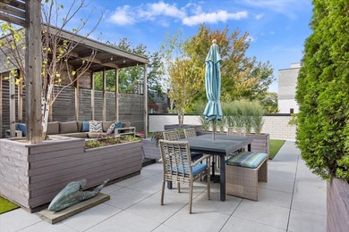 This full floor, luxury Bucktown home is truly one of a kind