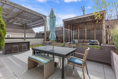 This full floor, luxury Bucktown home is truly one of a kind