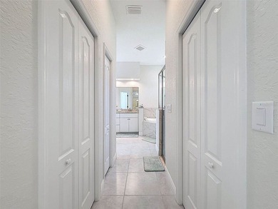 JUST REDUCED!!!This custom-built single-family residence - photo 38