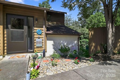 (private lake, pond, creek) Townhome/Townhouse Sale Pending in Hickory North Carolina