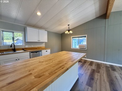 Discover easy, low-maintenance living in this beautifully - photo 12