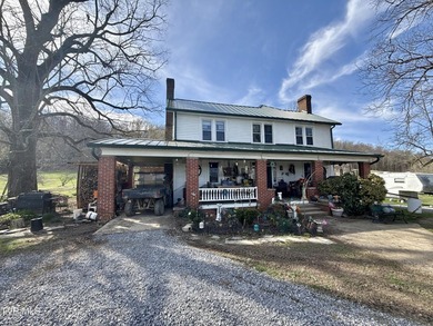 Welcome to the Historic Hilldale Farm, a remarkable Greene - photo 8