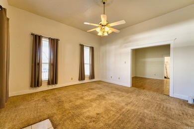 Step back in time with this enchanting 1930 Victorian-style gem - photo 11