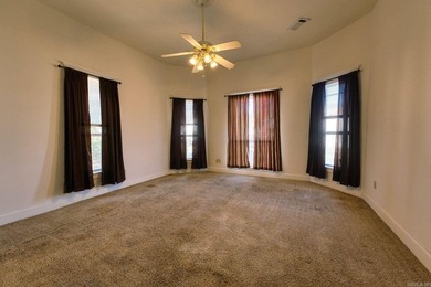 Step back in time with this enchanting 1930 Victorian-style gem - photo 13