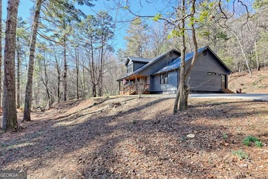 Fully renovated home ideally located between Clayton and Lake