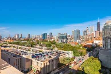 Discover this beautiful 2 BR/2 Bath split bedroom condo in River