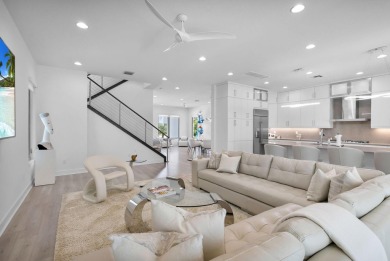 Lake Home For Sale in Palm Beach Gardens, Florida