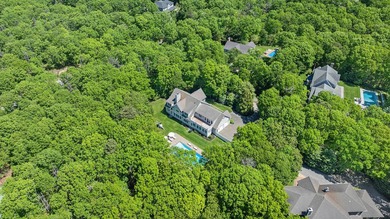 This beautifully renovated 6 bedroom, 5 bathroom residence sits - photo 26