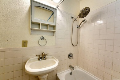 Step back in time with this enchanting 1930 Victorian-style gem - photo 38