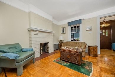 Welcome home to this charming 4 bedroom cape in the heart of - photo 3