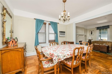 Welcome home to this charming 4 bedroom cape in the heart of - photo 8