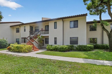 Lake Condo For Sale in Boca Raton, Florida