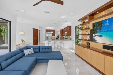 Welcome to this stunning waterfront cul-de-sac single-family - photo 31