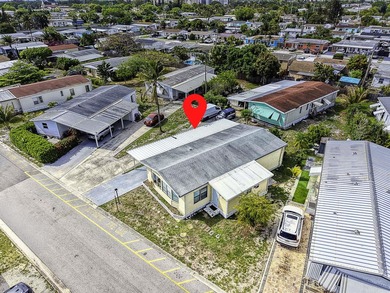 Centrally located with easy access to main roads, schools and - photo 34