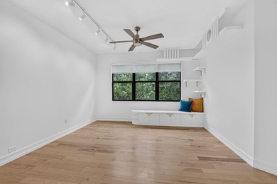 Welcome to this stunning waterfront cul-de-sac single-family - photo 42
