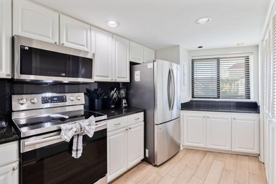 Stunning gulf front condo in Miramar Beach, where luxury meets - photo 3
