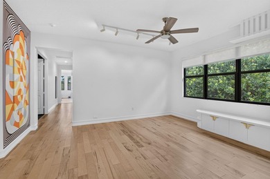 Welcome to this stunning waterfront cul-de-sac single-family - photo 43