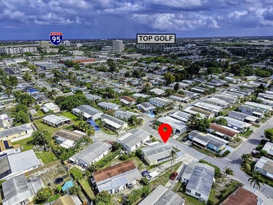Centrally located with easy access to main roads, schools and - photo 47