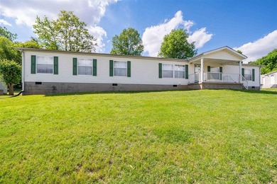 This thoughtfully configured 2128 sq ft home offers 4 bedrooms - photo 3