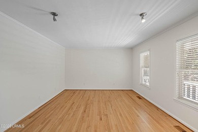 Welcome to 11 Redwood Lane on desirable Lady's Island! Situated - photo 7