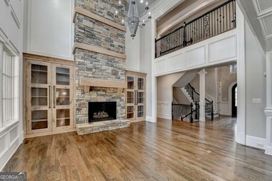 Welcome to this exquisite 5 BED / 6.5 BATH LUXURY ESTATE, with - photo 13