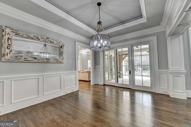 Welcome to this exquisite 5 BED / 6.5 BATH LUXURY ESTATE, with - photo 14