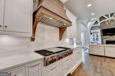 Welcome to this exquisite 5 BED / 6.5 BATH LUXURY ESTATE, with - photo 21
