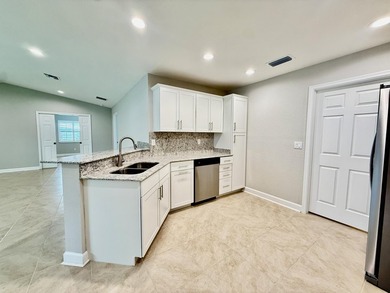 Rare to find new CBS home, Metal Roof, Bright Split floor plan - photo 25