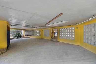 SELLER FINANCING $500,000 down payment, 6% interest rate, 5-year - photo 33