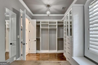 Welcome to this exquisite 5 BED / 6.5 BATH LUXURY ESTATE, with - photo 41
