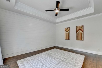 Welcome to this exquisite 5 BED / 6.5 BATH LUXURY ESTATE, with - photo 45
