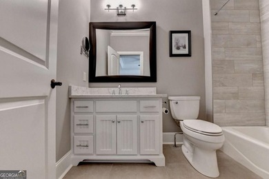 Welcome to this exquisite 5 BED / 6.5 BATH LUXURY ESTATE, with - photo 46