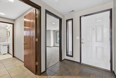 Rare single-level home in Whipple Creek II offering 1,793 sq ft - photo 2