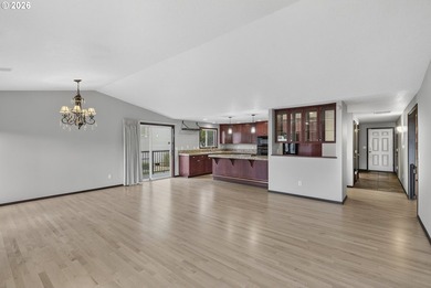Rare single-level home in Whipple Creek II offering 1,793 sq ft - photo 4