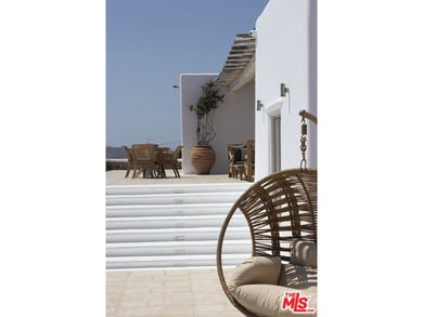 In the eastern part of Mykonos island, above the beach of Lia - photo 8